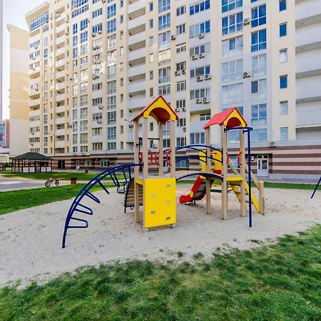 Стильна Квартира В Сучасному Комплексі Метро Нивки Kiev Exterior foto